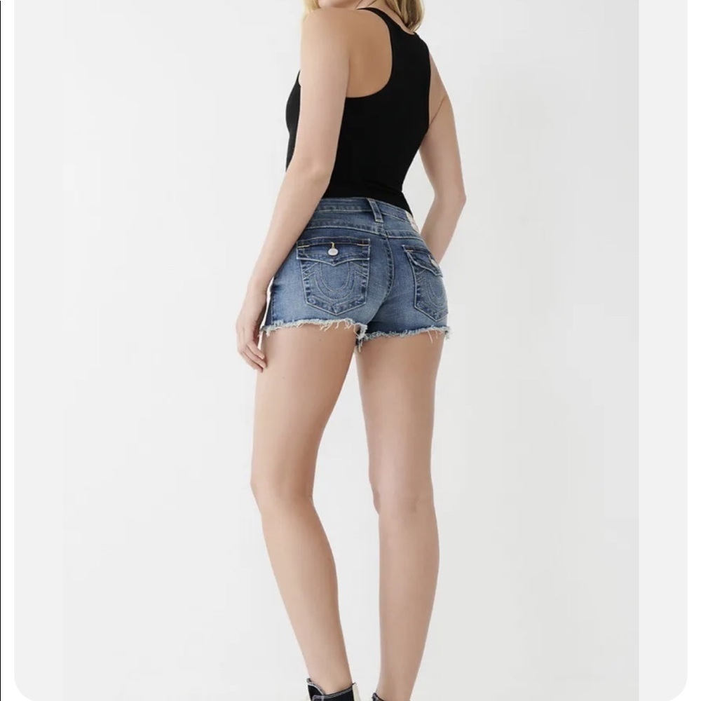 True Religion | Low Rise Shorts Womens 27 Blue Denim Medium Wash Jeans